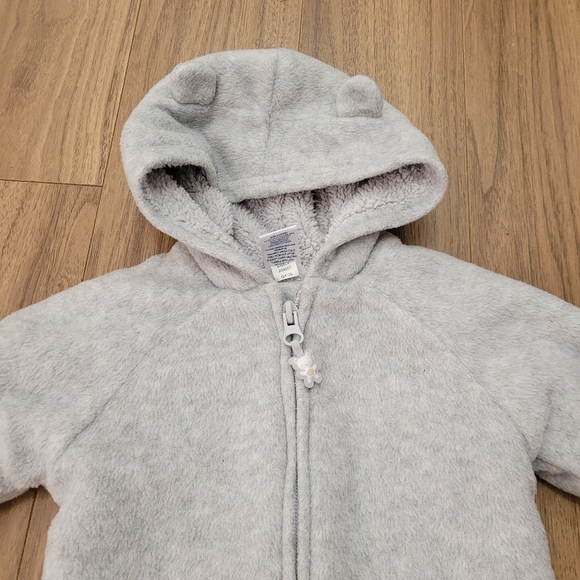 Old navy baby fleece jumpsuit gray colour size 3M - Picture 6 of 7